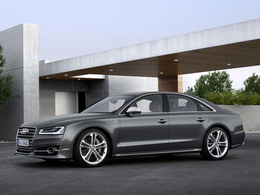  Audi S8 (D4) 2013 года  (WW) (фото 24 из 38)